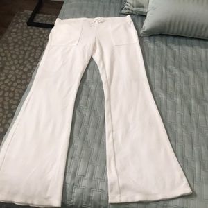 Worn once white juicy sweat pants wide leg